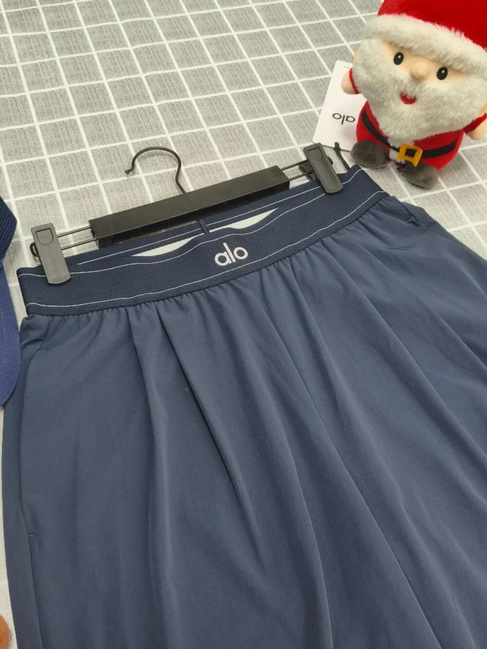NWT Alo Yoga Navy Blue Trouser🔷/Popular and Versatile Style 30" inseam😍 - Picture 4 of 7